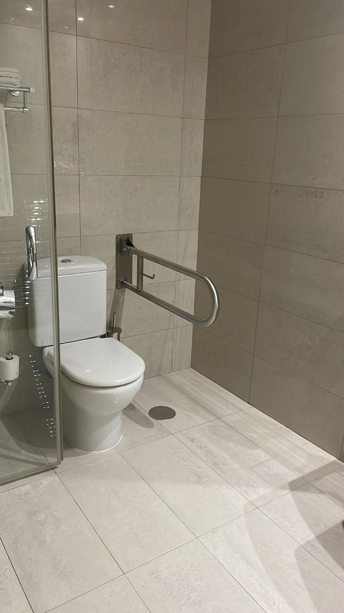 Hotel 4C Puerta Europa Madrid Extérieur photo